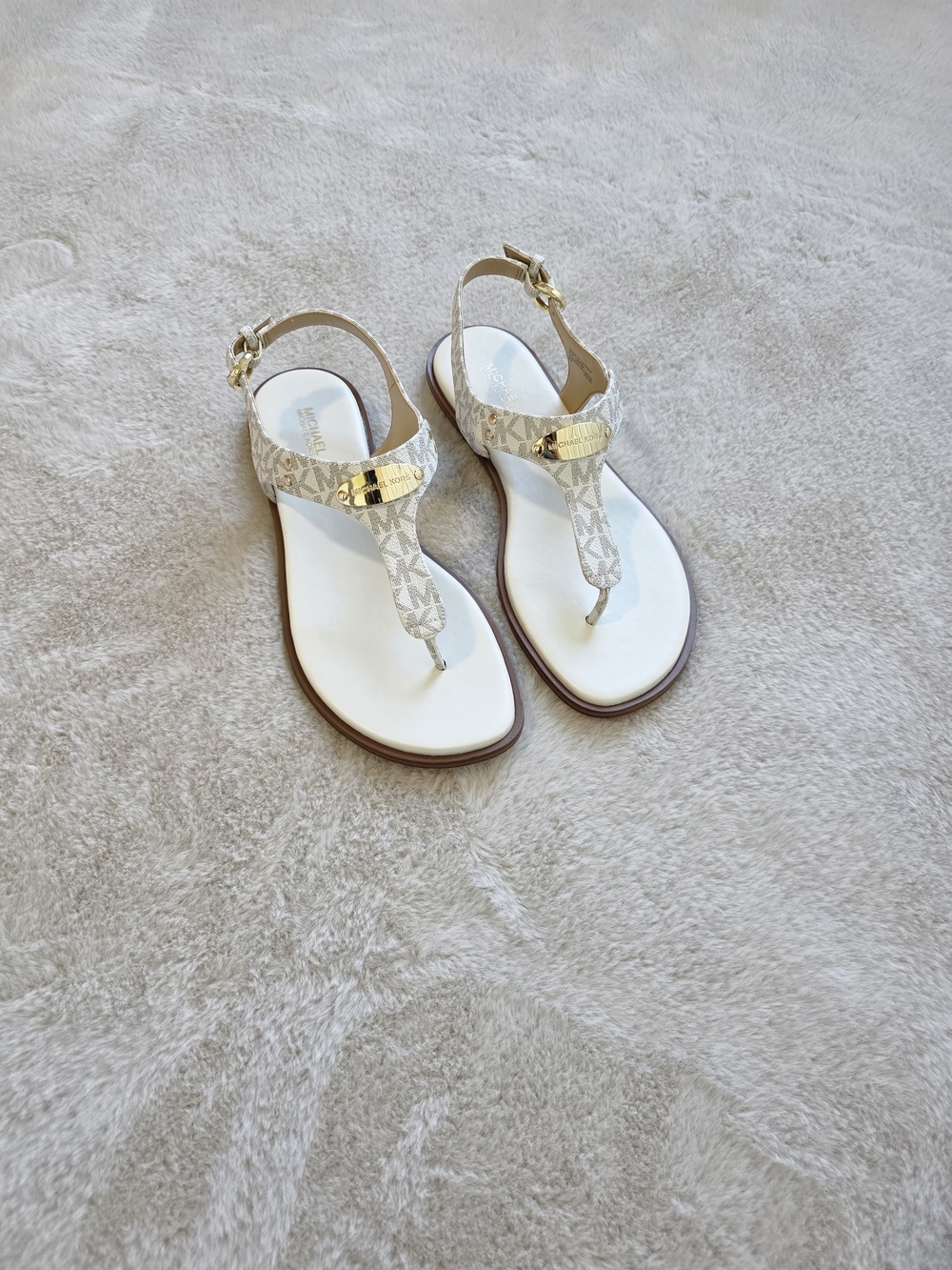 Michael Kors Cream/White Logo Thong Sandals with Gold Hardware - Picture 4 of 4
